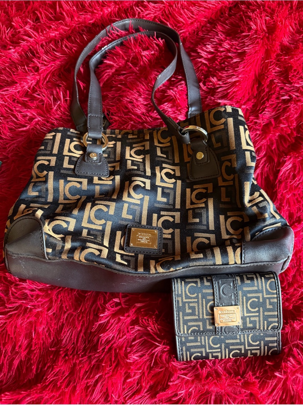Black & Tan Logo-Pattern Shoulder Bag with Matching Wallet